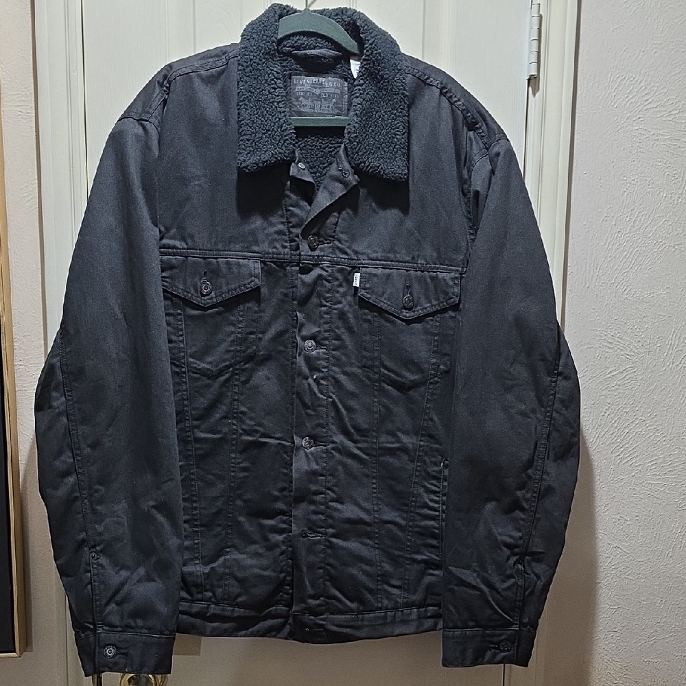 Levi's Black Jacket with Sherpa Collar